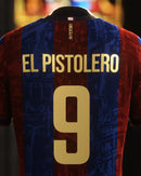 Camisa Barcelona El Pistoleiro 2025 - Edição Especial - Suarez - Vermelho e Azul