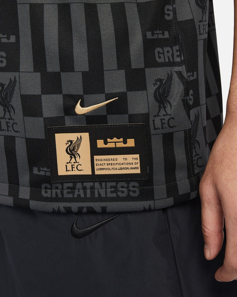 Camisa Liverpol x LeBron 2024 Torcedor Nike Masculino - Preta