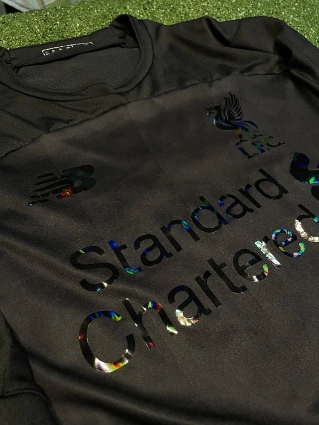 Camisa Refletiva Liverpool 19/20 New Balance Versão Torcedor Preta - FutStore Oficial!