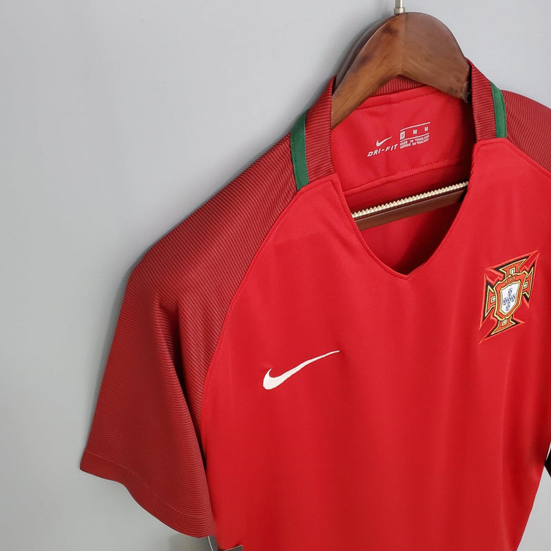 Camisa Retrô Seleção Portugal 2016/16 Home - FutStore Oficial!